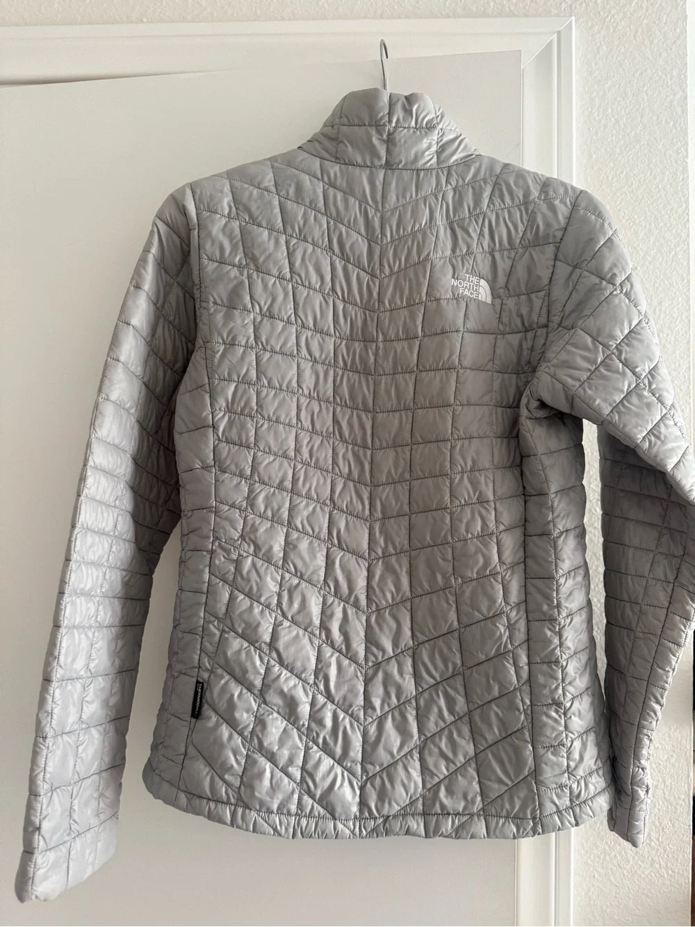 The North Face Women's Silver Quilted Insulated Jacket